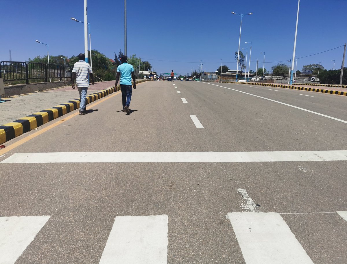 I have gotten a guide from the Kenyan side who will take us through.