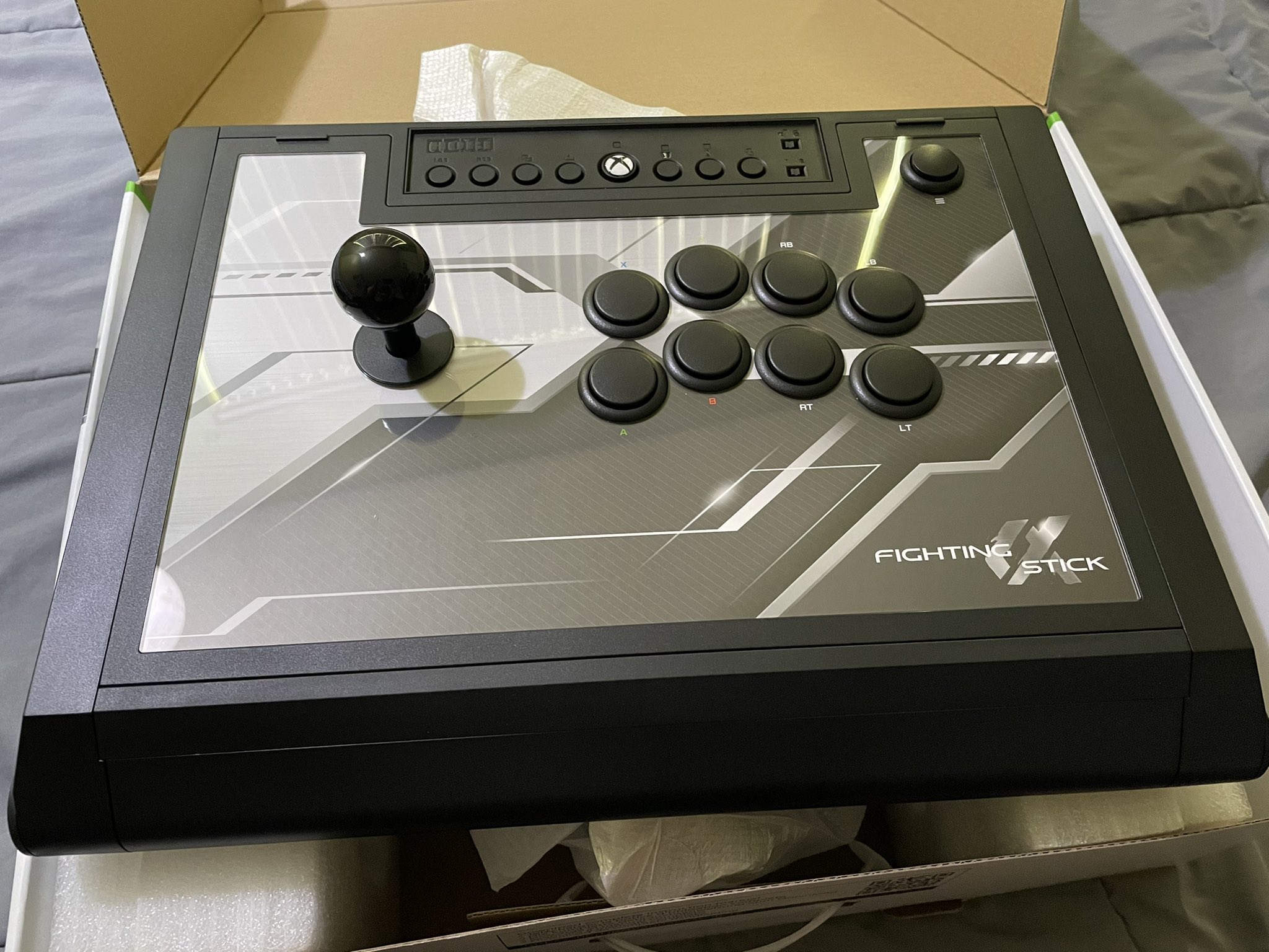 New Hori Fighting Stick announced, apparently in the middle place between  the Minis and the Fighting Edge : r/fightsticks