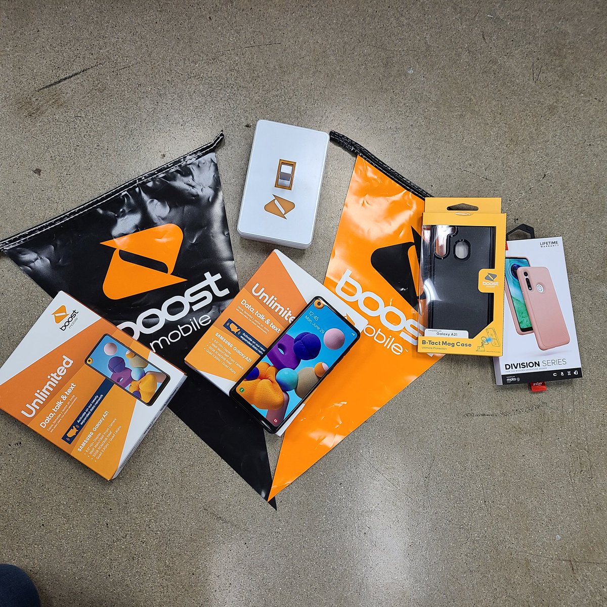 The Samsung A21 is now FREE when you switch to Boost Mobile and its also a BOGO. Its an amazing deal. Dont miss out on it foe you and that special someone. A great Valentine's gift.
#boostmobile #canarywirelessgroup #samsungA21 #free #switchover #bogo #gift #Valentinesday