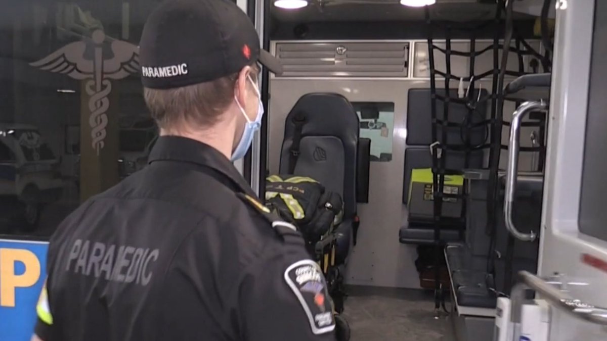 CTVBarrieNews's tweet photo. Simcoe County paramedics feel overlooked as they continue to wait for the COVID-19 vaccine @aileendoyleCTV reports.
https://t.co/K6Y5t0qQ0X https://t.co/ticc6KYHrs