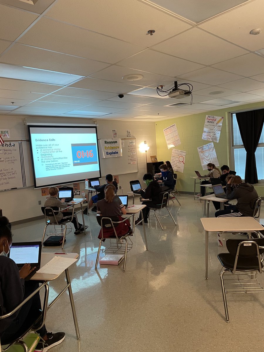 ⁦<a href="/RFBumpus/">Bumpus Middle School</a>⁩ students are hard at work in ELA with Mrs. Jenkins. #learningthroughapandemic