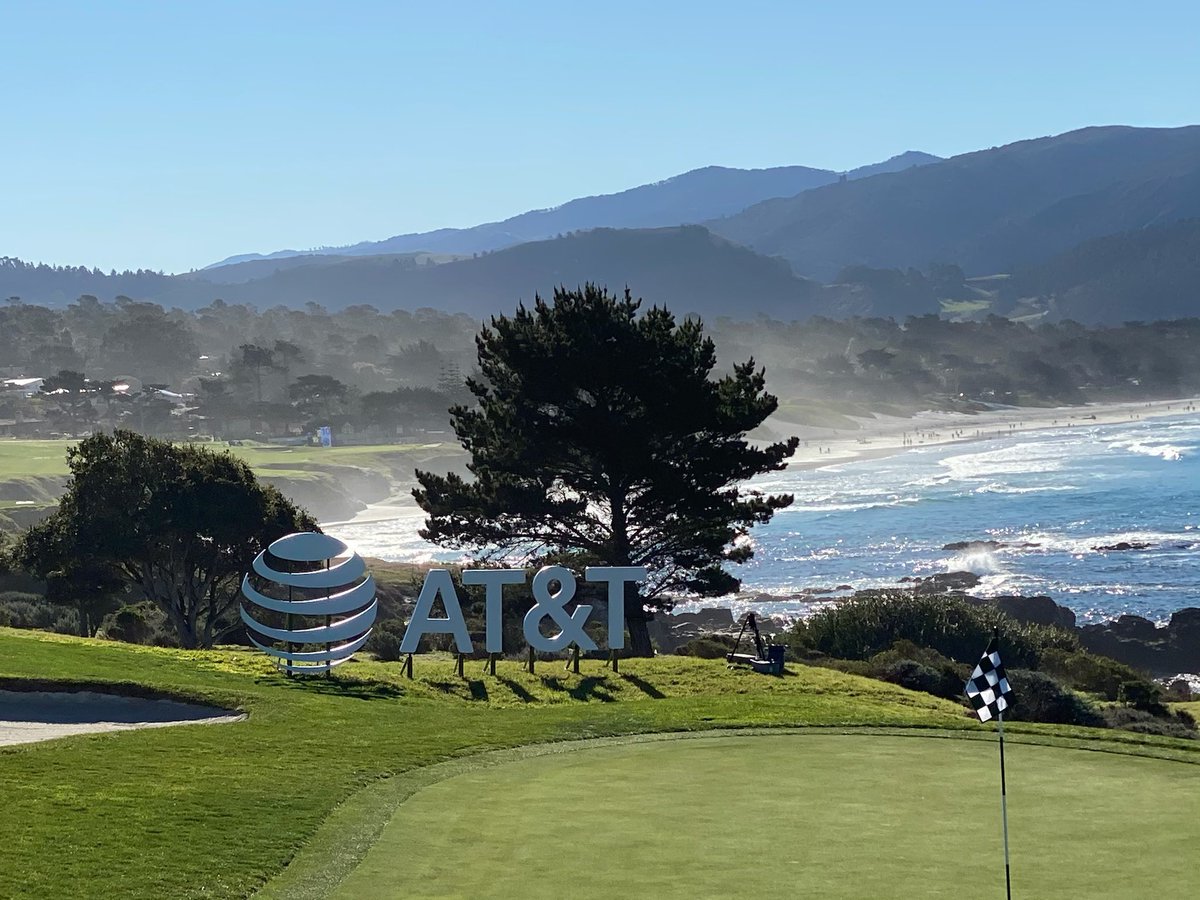 _HNSSports_'s tweet image. Check out these working conditions. Not bad when you’re at one of the most beautiful golf courses on the planet. #TeamHNS has been hard on the job these past few months helping to get everything ready for this week’s @attproam. Things are looking great!