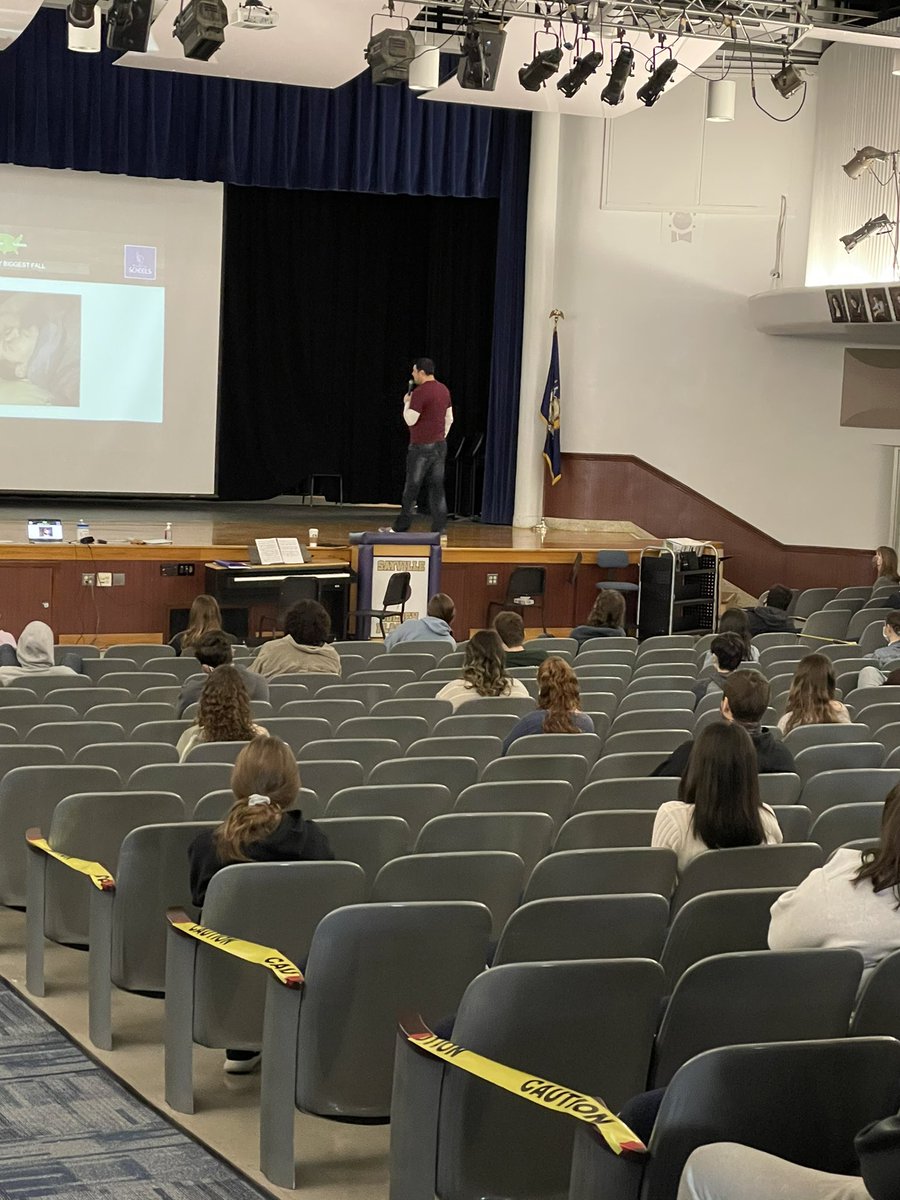 Sayville Strides tweet media