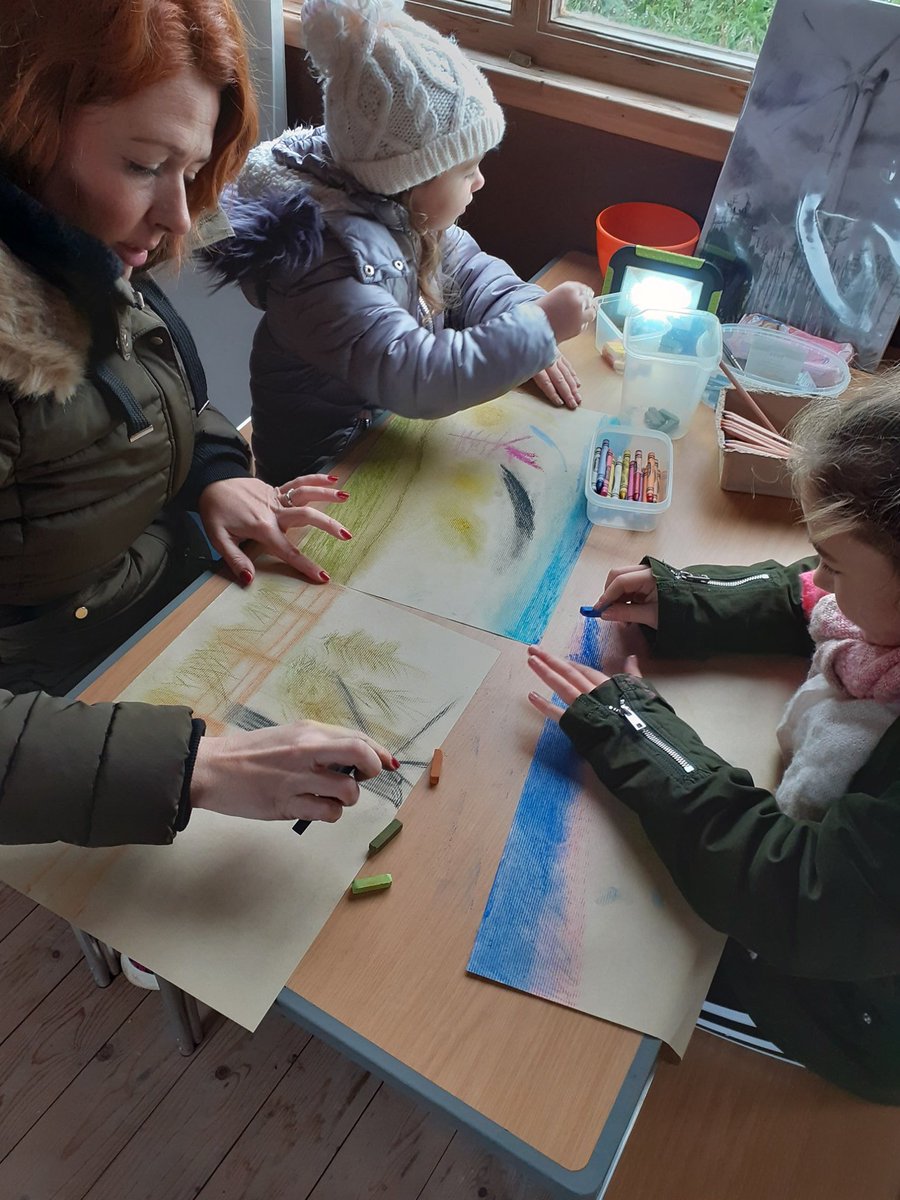 Throwback Thursday!
Here's some photographs from Oct 2019 of the fab art adventurers led by plein air artist and RCCG volunteer, @artgayle for the <a href="/The_Big_Draw/">The Big Draw® ✏️</a>.
About 50 artists of all ages from the Rhondda journeyed up to see and draw the wind turbines and the local landscape.
