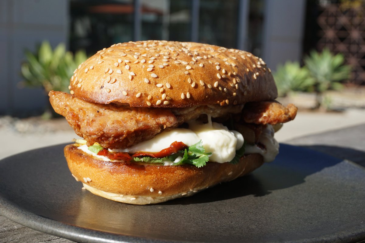 FRIED CHICKEN CEMITA
Jidori chicken, duck fat beans, avocado, burrata, house chipotle, sesame bun
order online now for pickups 2:30-6:30 today
tacomaria.com/togo