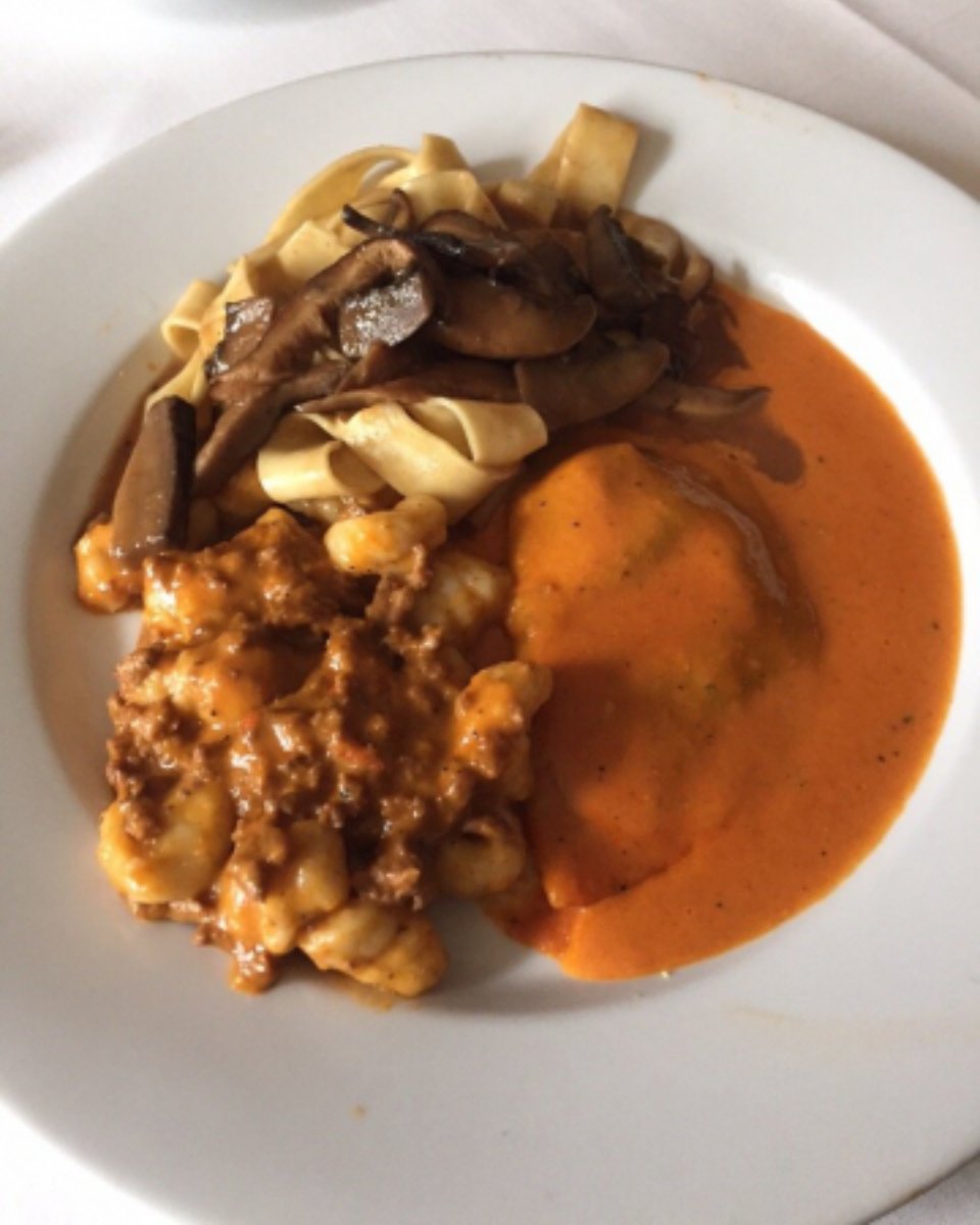 DimoraRistorant's tweet photo. This week is all about love -- let's celebrate by sharing our favorite dishes! Who knows, maybe someone will fall in love with your go-to, too. https://t.co/IhnQrJpayG