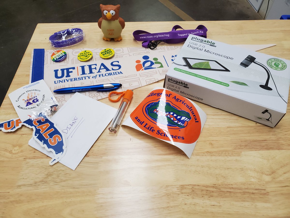 This fall students participated in a research study to measure student perceptions/achievement related to science within school-based Agricultural education classes.  This awesome goodie bag was in my mailbox this morning!  Thanks <a href="/UFCALS/">UF/IFAS College of Agricultural and Life Sciences</a> <a href="/ClemsonCAFLS/">Clemson CAFLS</a>
