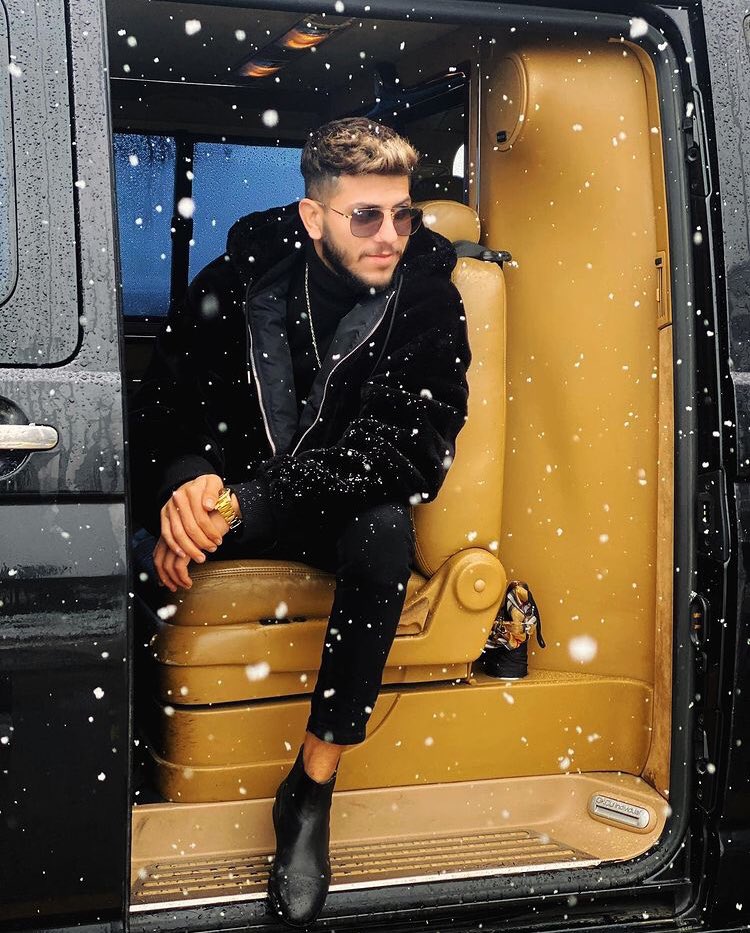 Megonline, TikTok’ta 1 milyon takipçiye ulaştı.