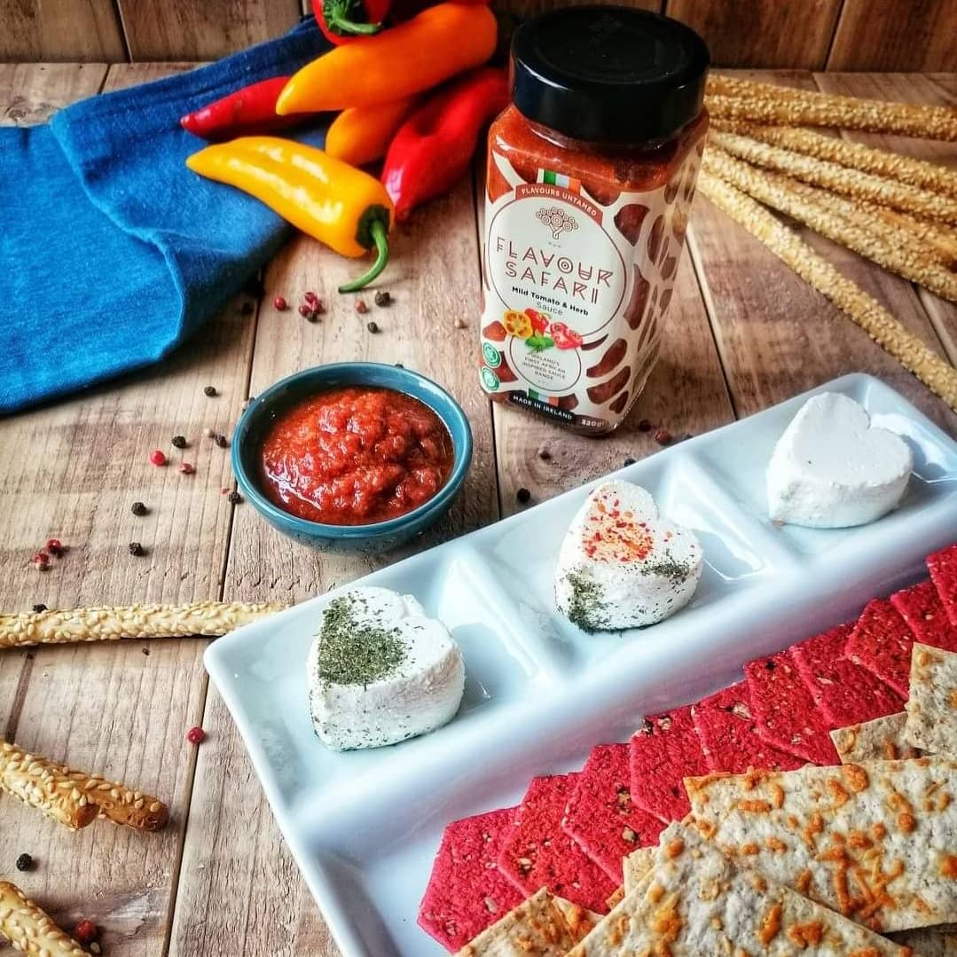 FlavoursUntamed's tweet photo. Staying in is the new Going Out... Have a SAUCY #Valentines #Weekend with Flavour Safari® Sauces..💕
Recreate your favourite dishes at home!The perfect way to spice up your Valentine! 😉  
Available in selected @SuperValuIRL Ireland Stores! 😎☘️  #FlavourSafari #saucy #foodie #RT https://t.co/n6bjJnRtwL