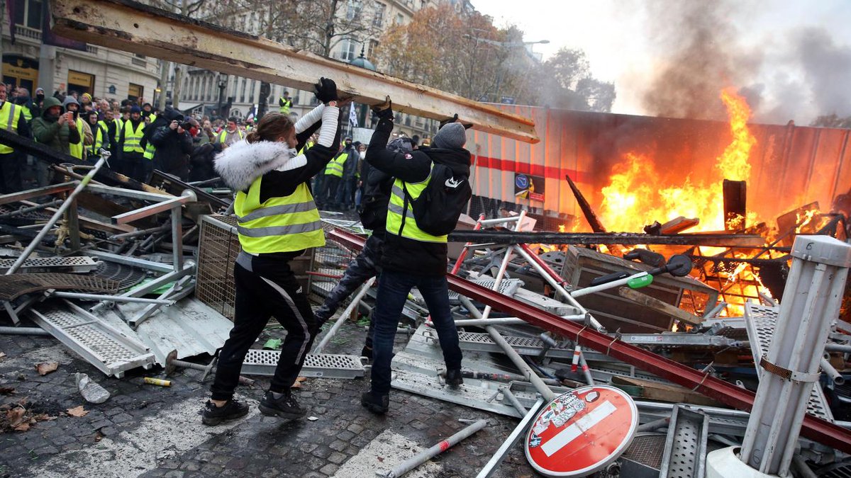 En vracLa considération policière et la haine anti FDO