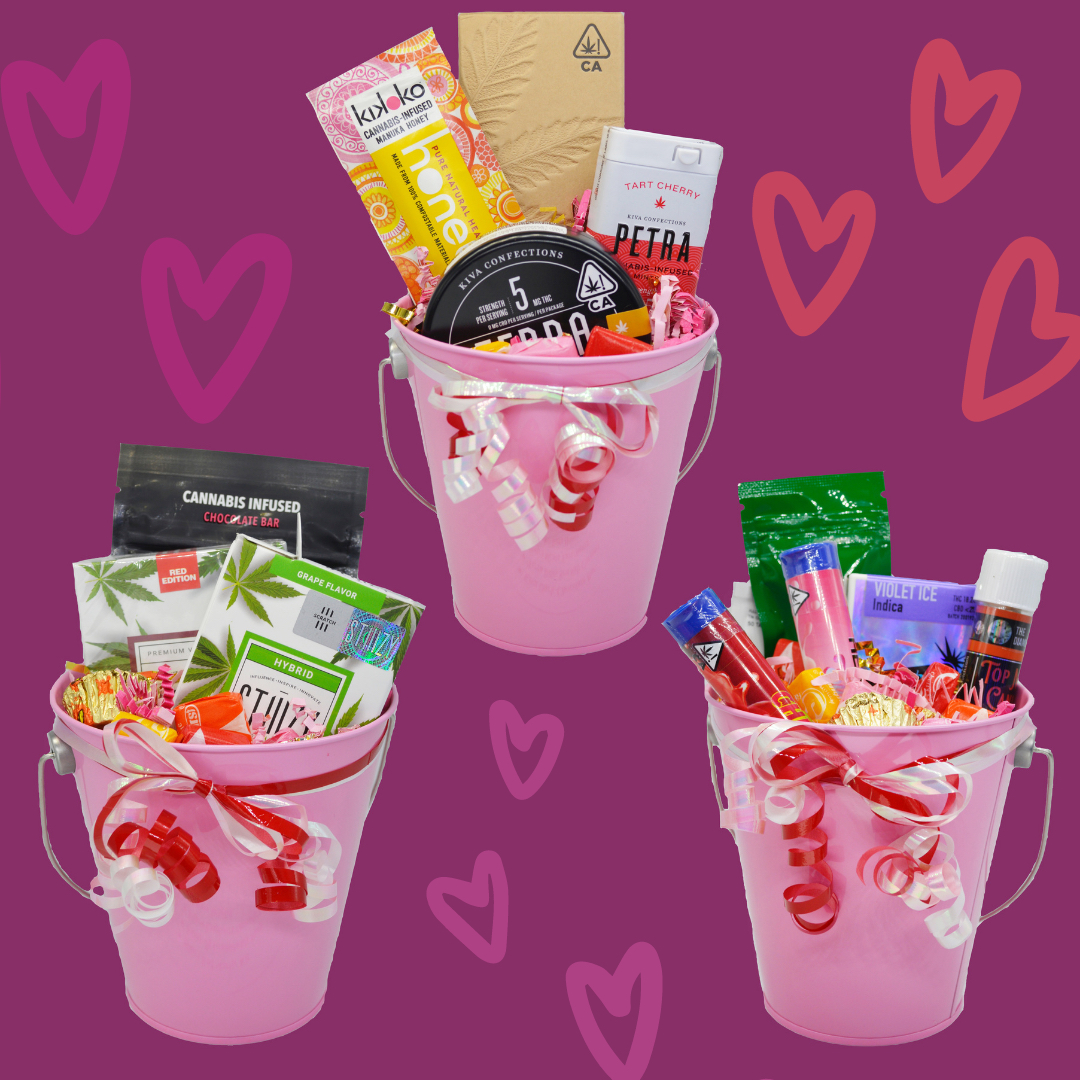 TheCanopyClub's tweet photo. Need a last minute gift idea? We’ve got you covered💝 https://t.co/5HkC3KXcKB