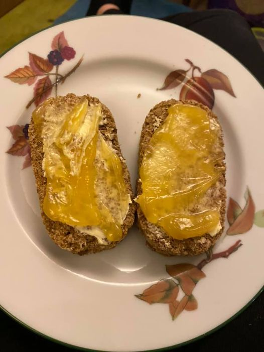 ratemyplatenow's tweet photo. Weetabix with Butter and Lemon Curd by Pheobe M https://t.co/8iSY4toyZL