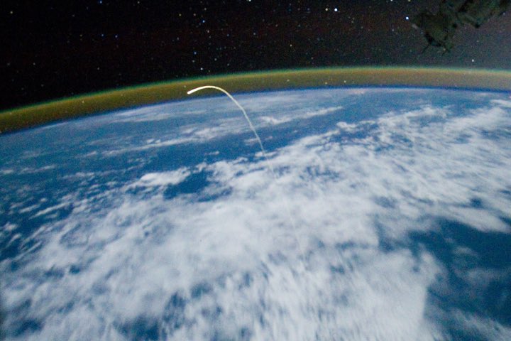 17/...this concept of a planet based on emergence of complexity (geological, chemical, biological, maybe even civilization & technology) is one of the greatest advancements in the entire history of science. It is a key part of the Great Chain of Origins: our place in the cosmos.