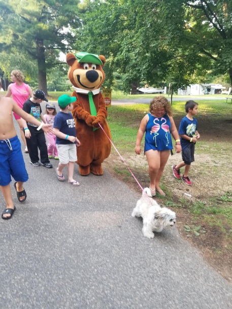 jellystonedells's tweet image. In honor of National Love Your Pet Day,  Yogi Bear’s Jellystone Park™ is a pet friendly camp resort! Please show us a picture of your pet while staying with us and we will enter you in a contest for 2 free Pay one Price wristbands. Contest ends on 2/26!