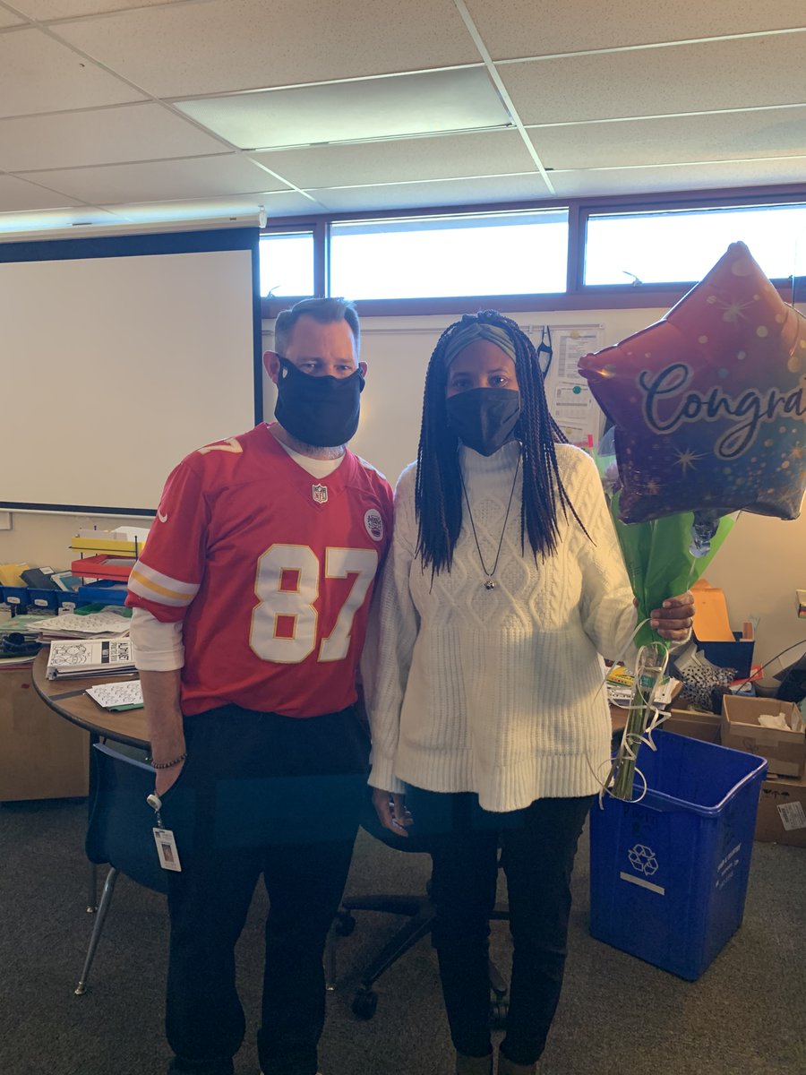 GracemorNKC's tweet image. Congratulations to @GracemorNKC Culture of Excellence Winners! Such a well deserving group of honorees! LaShanda Proden, @LeahChamberlin5, Amber Smedley, and Miles of Smiles! #forevergracemor @NKCSchools