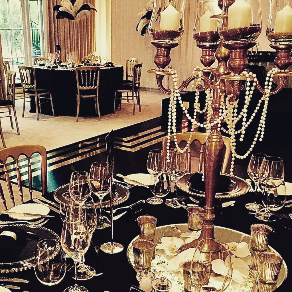 CAN’T REPEAT THE PAST 🤔
Why of course you can! Jay Gatsby was absolutely right... well...if it’s good that is... defo don’t repeat the bad.

Here is a #throwbackthursday to an event @coworthpark for a #greatgatsby themed party.

Look out for the litt… instagr.am/p/CLKqUfWBdH2/