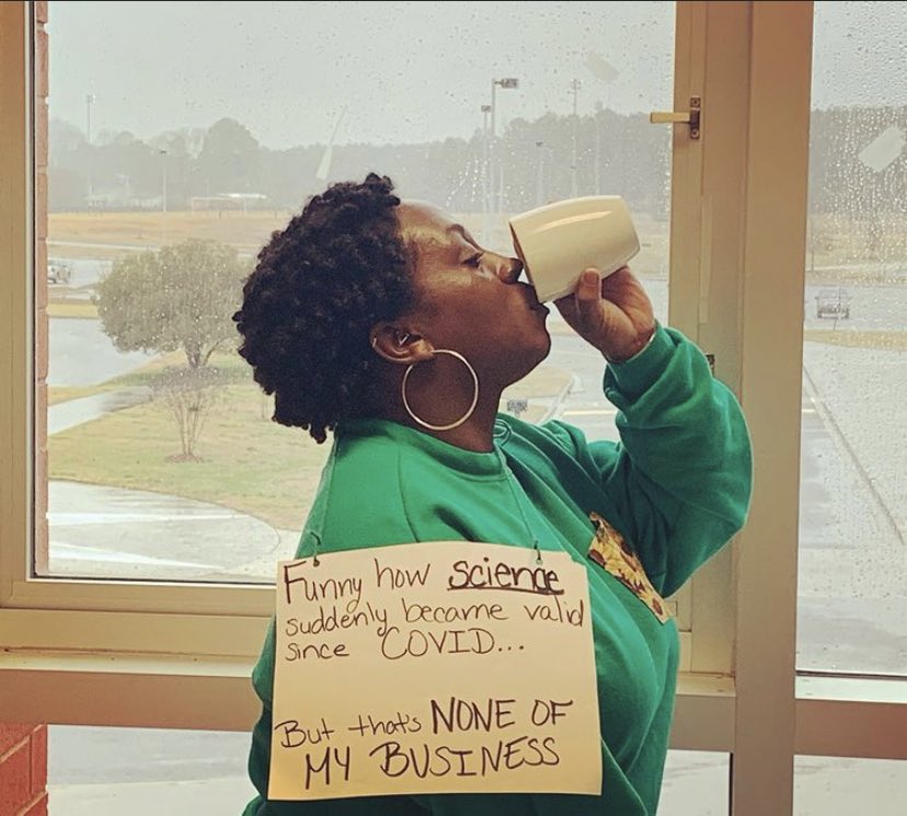 ShaunSimmons2's tweet photo. Itโs MEME DAY @sphs__stuco! #cominghomeweek #spiritweek #Memes #igotspirit #scienceteachervibes https://t.co/qrjNhOHFAA