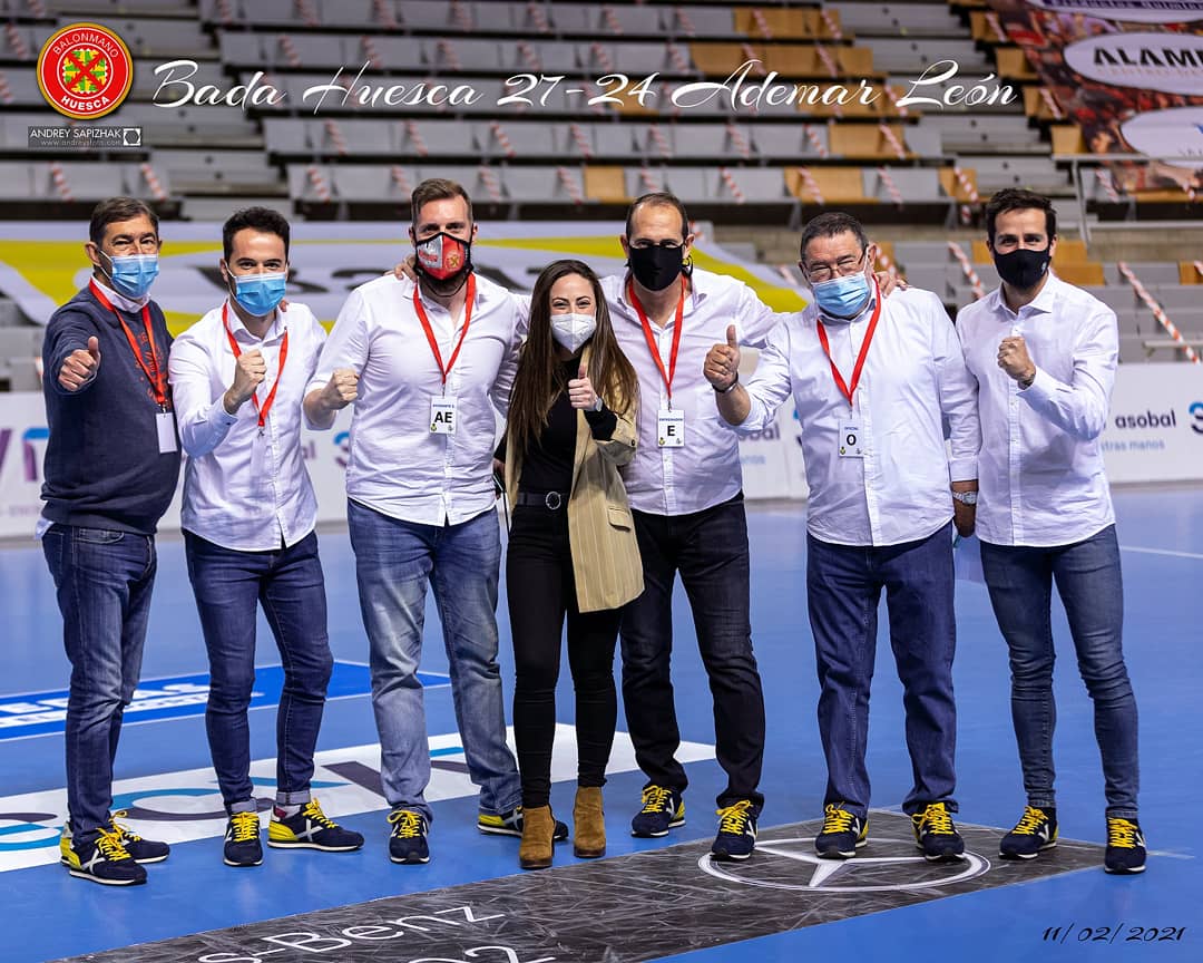 BmHuesca's tweet photo. ‼✌ PUNTITOS Y UNA PLAZA PARA LA COPA ASOBAL‼

Y con este triunfo cerramos la primera vuelta con un total 12 victorias y asaltando la tercera plaza de la clasificación🤪

#HCAADE #VamosBada #BadaHuesca #Balonmano #Handball #CopaASOBAL #Terceros https://t.co/faFHymuqzY