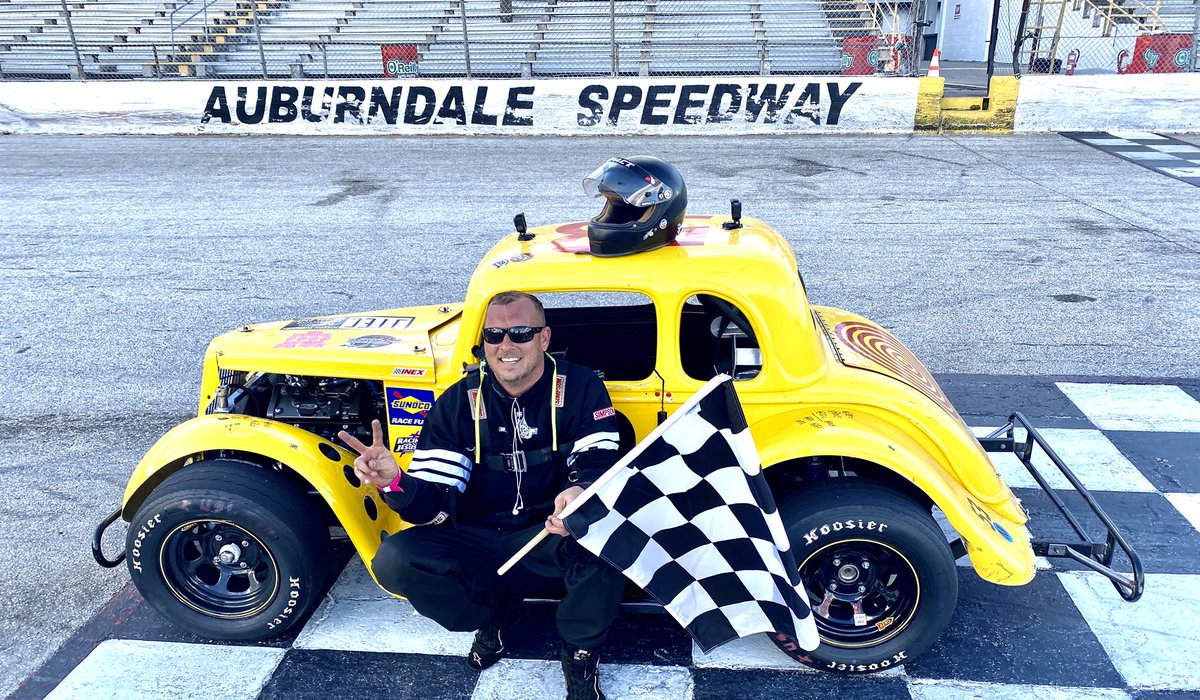 New York yellow and black 53  “Taxi Cab” Kevin Nowak wins the Masters division feature <a href="/USLegendCars/">US Legend Cars/INEX</a> #WinterNats