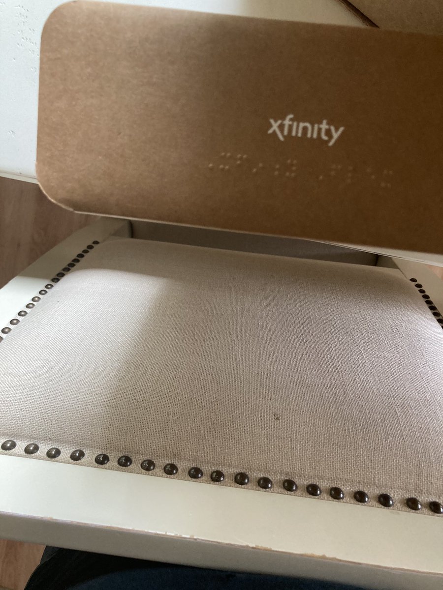 freehandtec's tweet photo. Just set up my new internet equipment and was pleasantly surprised to find #Braille on the #XFinity boxes. Pretty cool @comcast https://t.co/iX9cayFjJT