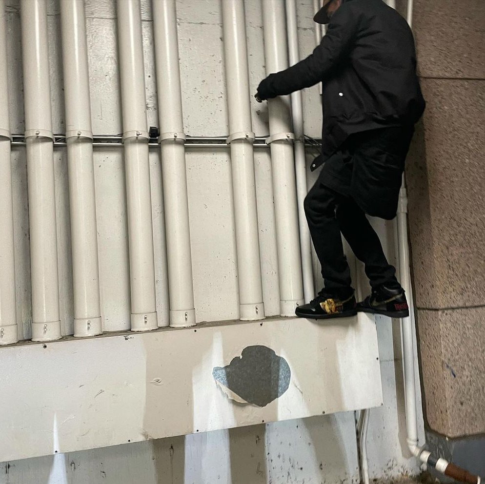 iron maiden dunks travis scott