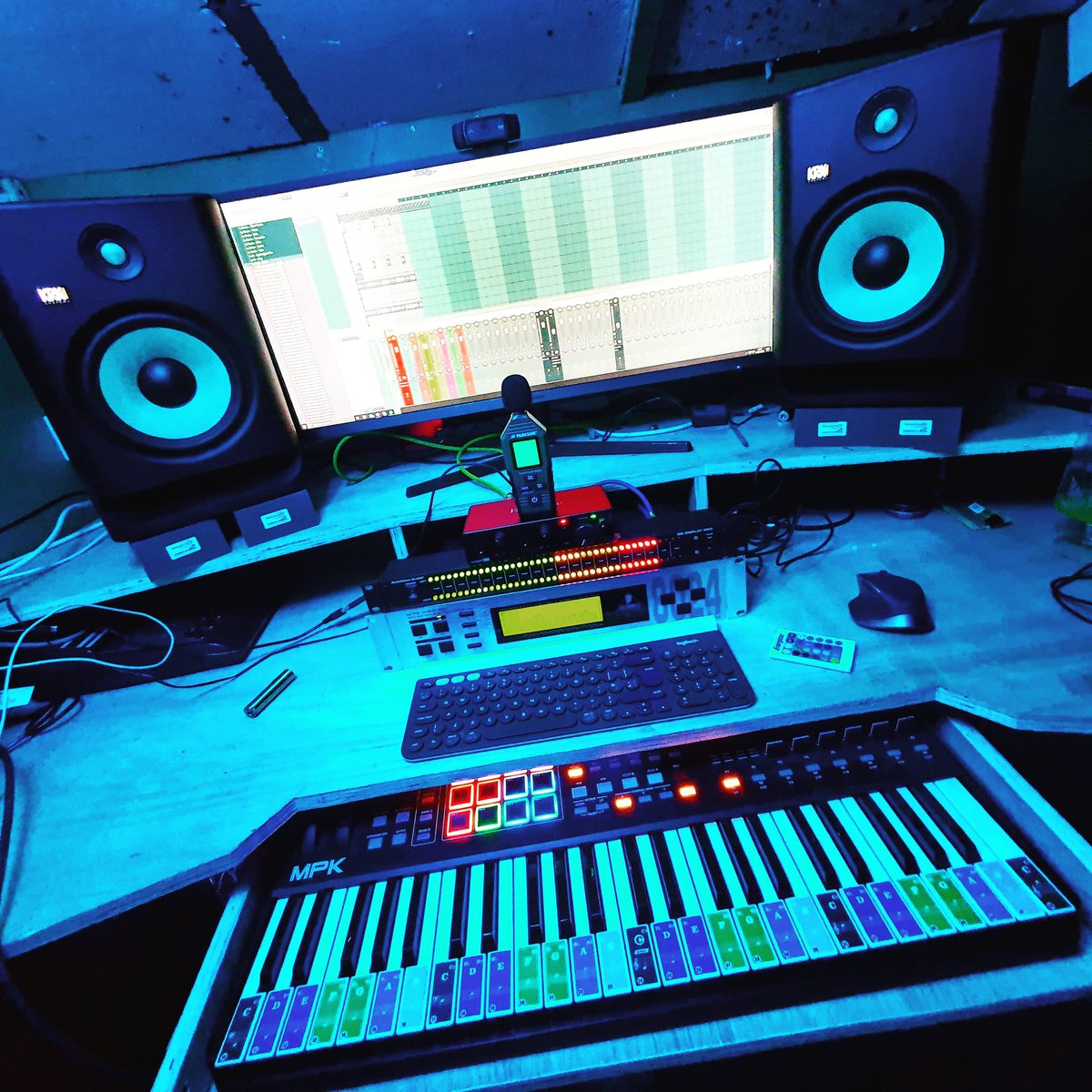 Having freezing fun in the studio today! Its -3!!