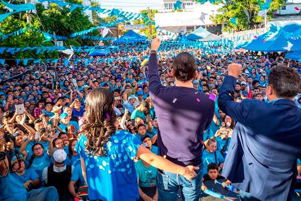 #ElPresidenteNoSeToca 🇸🇻