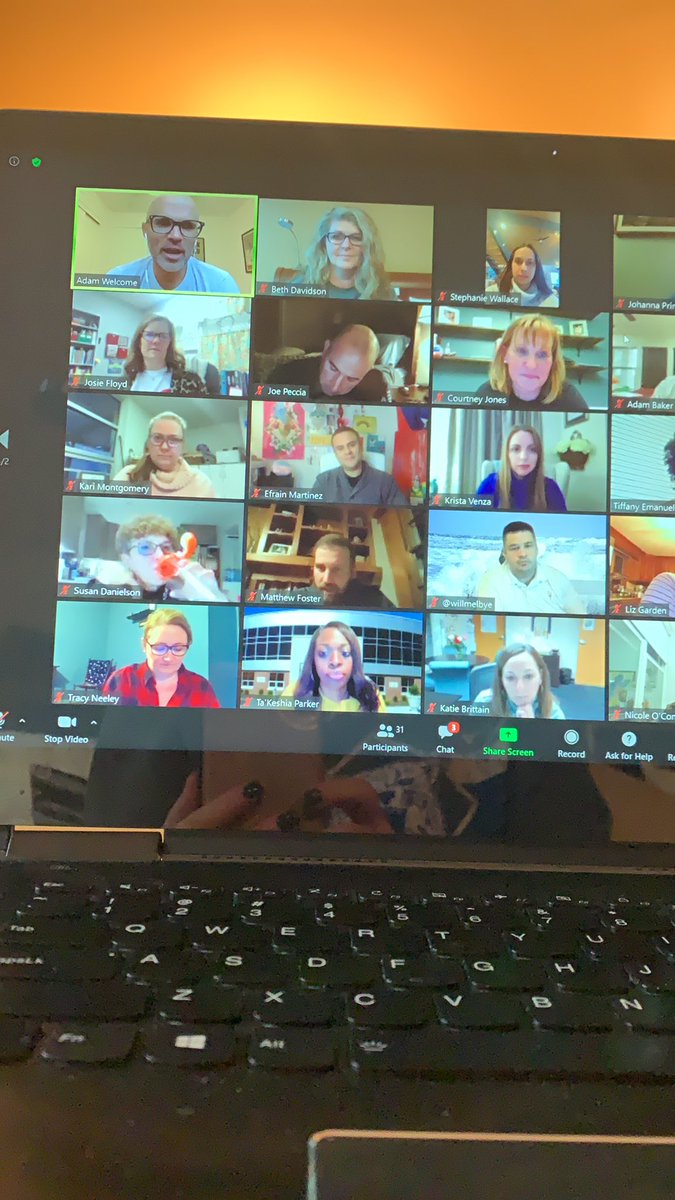 Loving the connections being made at the inaugural Innovative Principals Circle meeting! @mradamwelcome