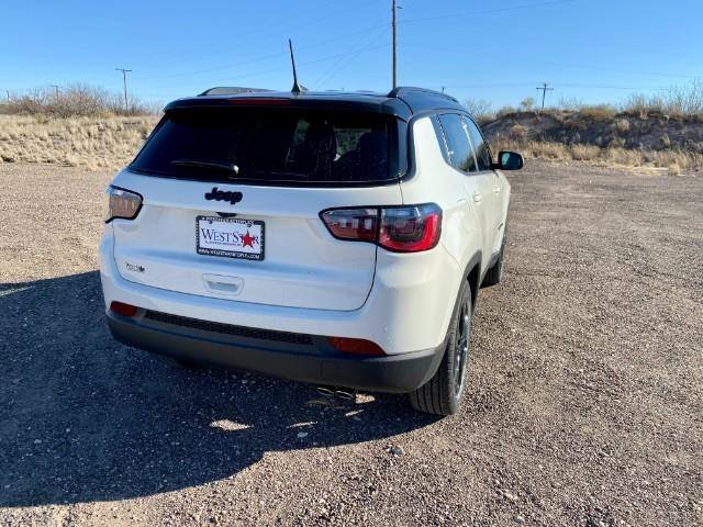 WestStarAuto's tweet photo. Drive our 2021 Jeep Compass Altitude &amp; tackle each day with confidence, capability, and style✨😉! A brilliant blend of comfort &amp; convenience, your Compass Altitude lets you go farther🌎! https://t.co/0ce0zzV48B