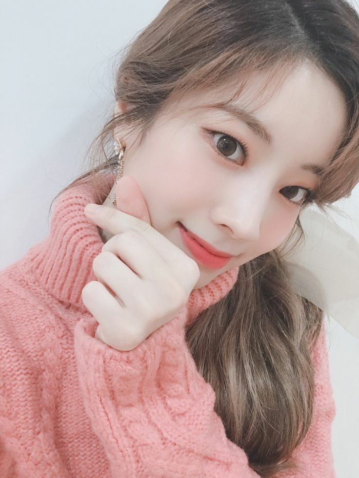 Comingsoon_mi's tweet photo. Almost there....

[거의 다 왔어]

#Aspire #Romance #Dahyun #Yeonhee #Yeeun #Aisha #Kpop #JANEUNGENTERTAINMENT #거의다왔어 https://t.co/phMFW1zuZU