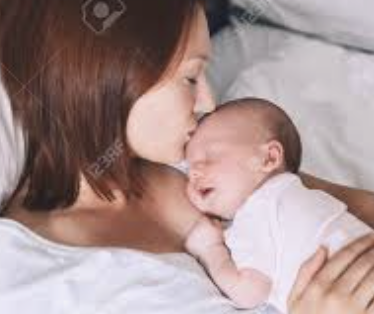 ecalixto's tweet photo. Cuando una madre besa a su bebé, el sistema inmunológico de mamá identifica las bacterias de su hijo, formando anticuerpos que el niño(a) beben por la leche y lo protegen. Entre más besos, mayor protección. 

#NocheNeuroTuits https://t.co/eZNmfEV3Wv