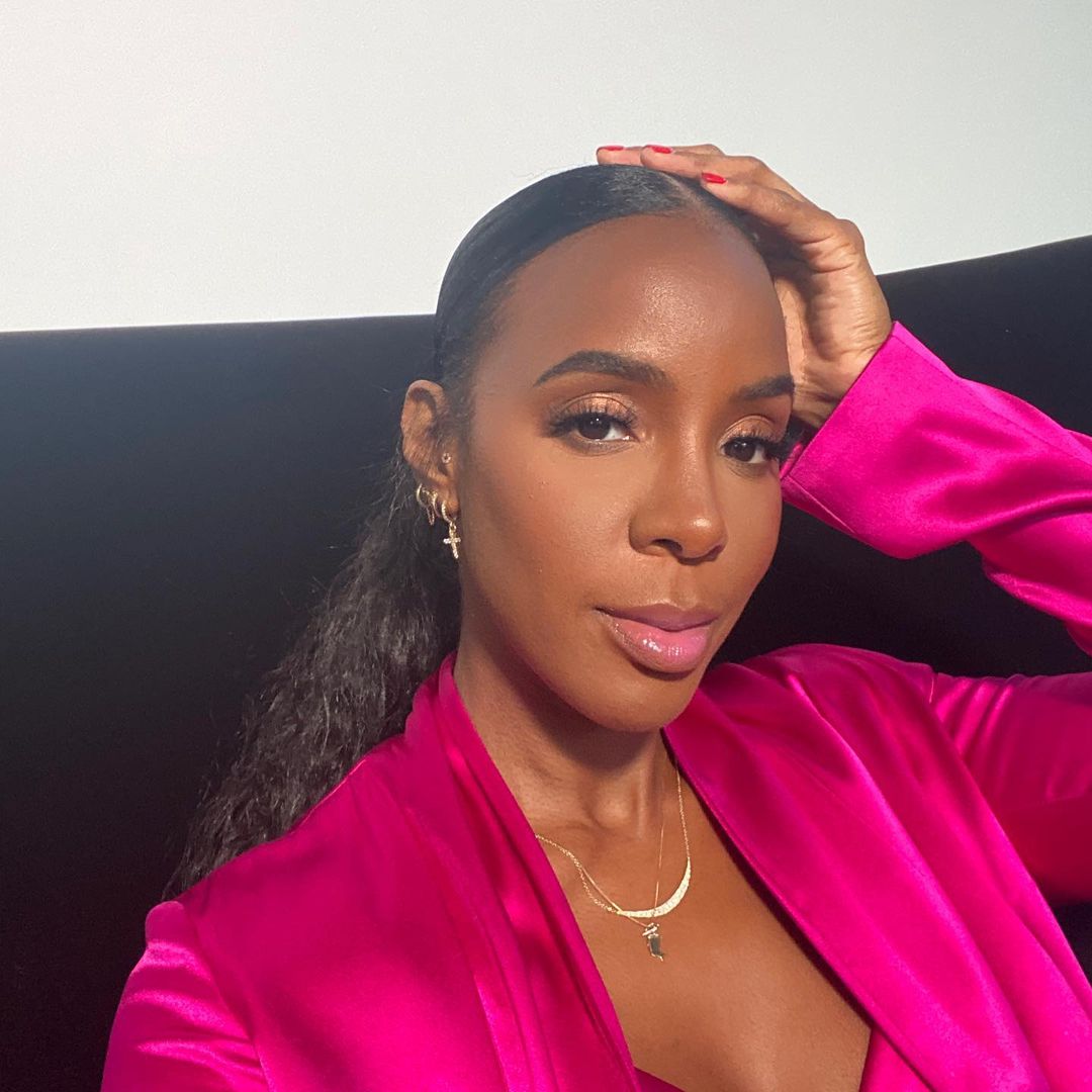 Wishing Kelly Rowland a happy 40th birthday!

PS: Please drop the skincare routine, sis. 