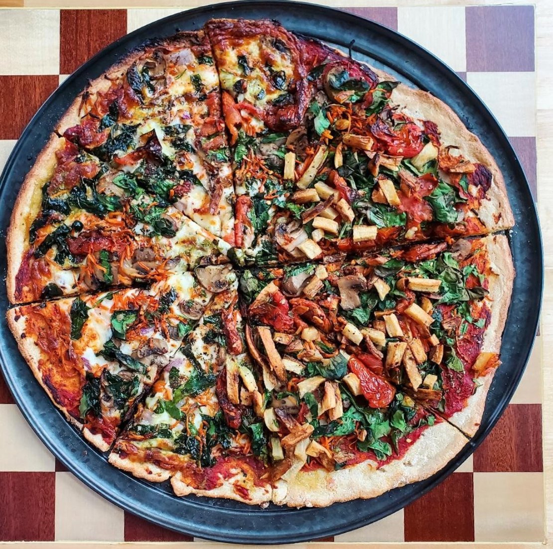 Another new place for pizza is the @memphischessclub! They bake their own bread, too. More info -->>  https://bit.ly/37flCmt   #NationalPizzaDay