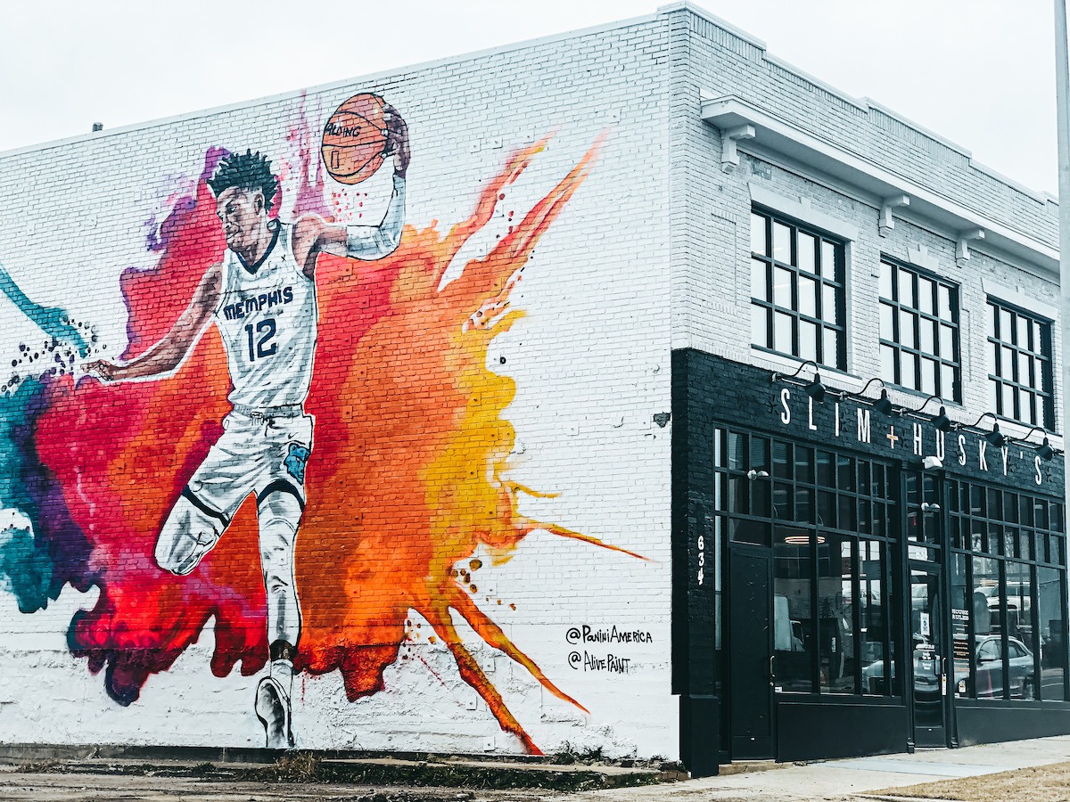 Memphis got a bunch of new pizza places recently, including a Memphis location for the uber popular black-owned  @slimandhuskys with the  @JaMorant mural! More info -->>  https://bit.ly/37t58Xy 