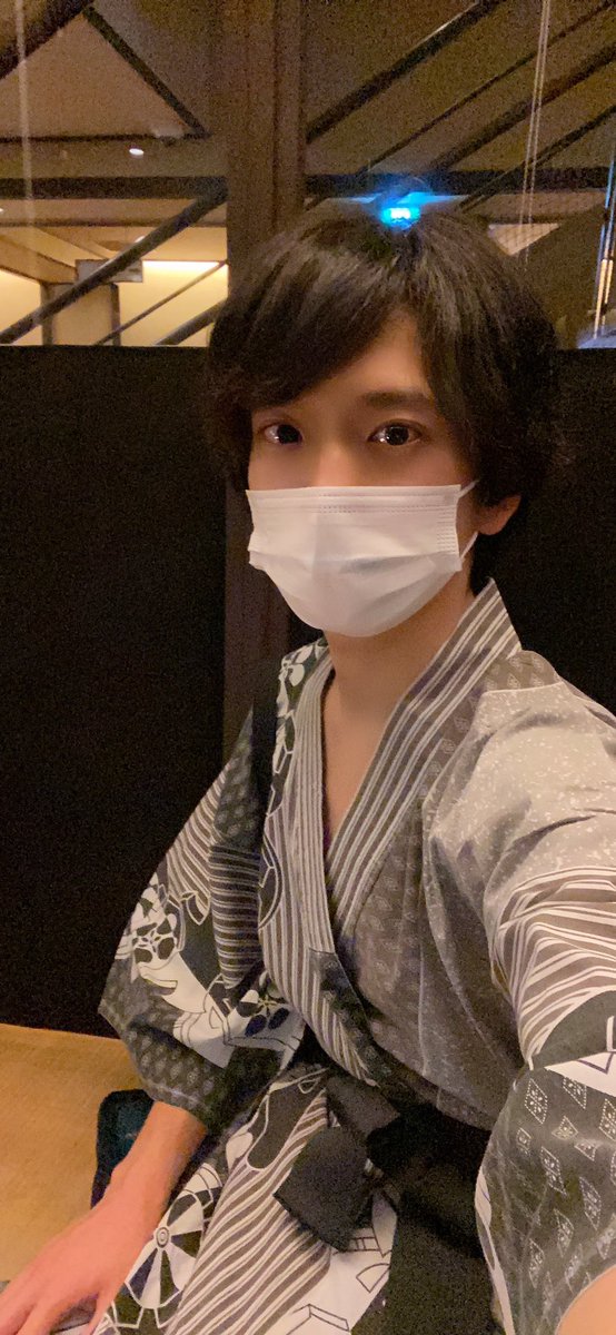 1ssei_h's tweet photo. ♨️♨️♨️♨️♨️♨️♨️♨️
@machida_manyo
ほんま寒すぎた🥺
#万葉の湯 #浴衣男子 #スーパー銭湯♨️ #仕事終わりの癒し #真冬の寒さ #俳優 #映画監督 #お風呂上がりに #ライバーと繋がりたい #温泉好きな人と繋がりたい #ポートレート #被写体になります
#bathtime #actor #bathmodel https://t.co/PYVjuwGrDY