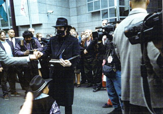 carmelamorelli1's tweet photo. Michael in Budapest, Hungary, 1996. https://t.co/8DEuxnBxfH
