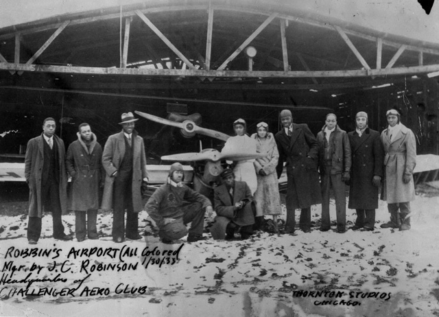 Late 1920s: Robinson couldn't find place that allowed Black people to train as pilots. He decided to build a plane with fellow mechanic-aviator, Cornelius Coffey.In 1931, they & other volunteers built the first Black-owned airport in a predominantly Black town of Robbins, IL.