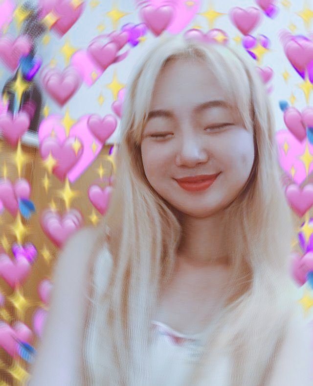 LeeHyunSu7's tweet photo. Coco es hermosa @kaachiofficial https://t.co/cemxMxl31n