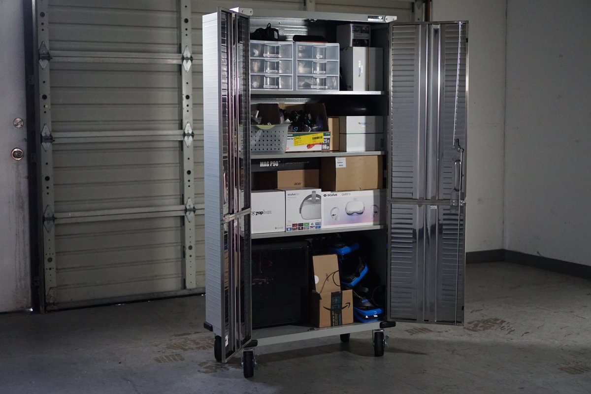 I'm starting this new #tuesdaytoolkit series of posts.  Nothing speaks to me like a well organized space.
⁠⁠
How do you stay organized?
⁠⁠
#xrdevstudio #organization #appdeveloper #hololens #oculus #organization #toolsofthetrade #tech #officespace