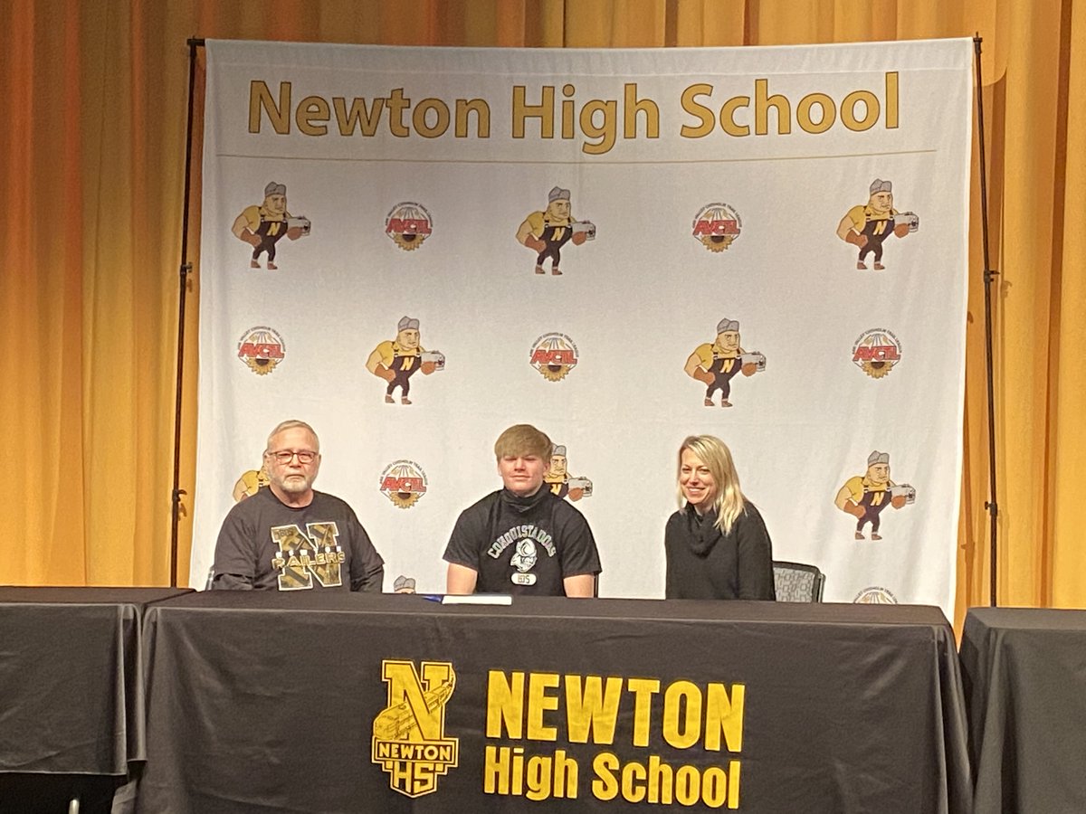 Congratulations to Ben Schmidt for signing his Letter of Intent to play football at Dodge City Community College next year! We are proud of all of your hard work to earn the privilege of playing at the next level! #RailerFamily #RailerPride #TheRailerWay