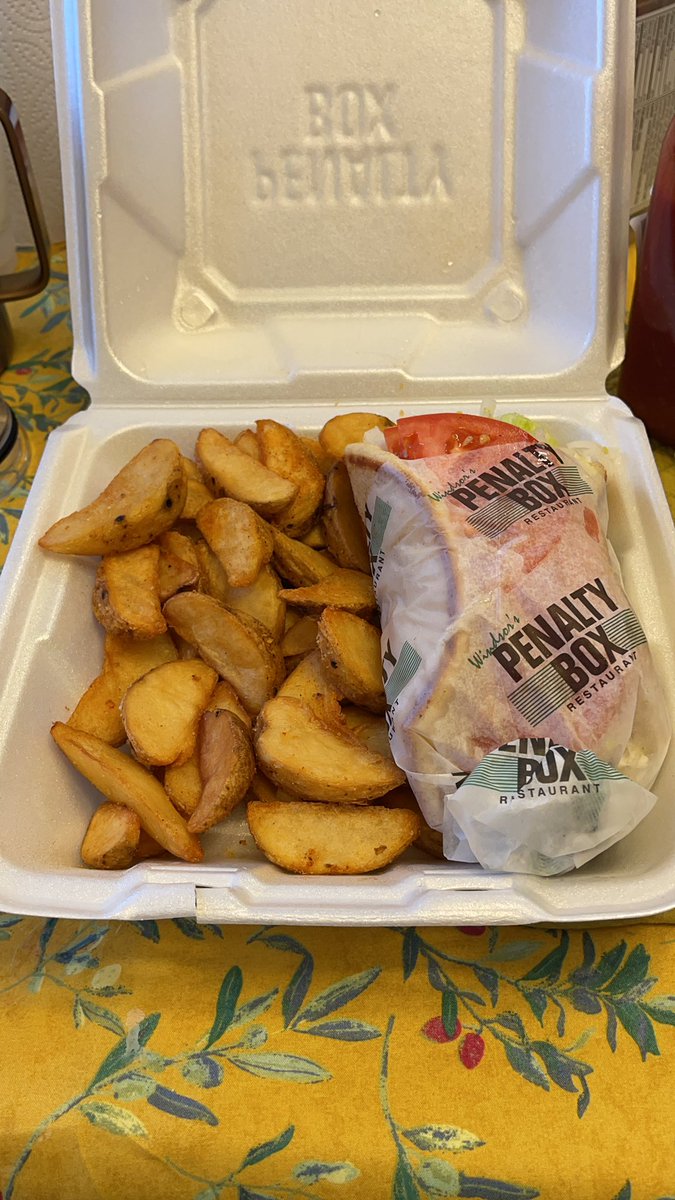 woobox.com/5arset/gallery… #DineYQG <a href="/TWEPI/">Tourism Windsor Essex</a>  #PenaltyBox #ChickenDelight #supportlocal