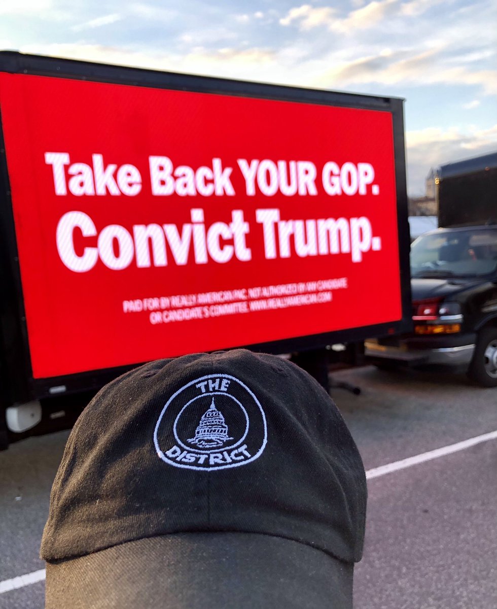 BailiwickCrewDC's tweet photo. Spotted on my run today ✌🏾
Always love seeing the signs of resistance in this town! #RE51ST
#thedistrict #ConvictTrump #Resist https://t.co/idgsZZ50wE