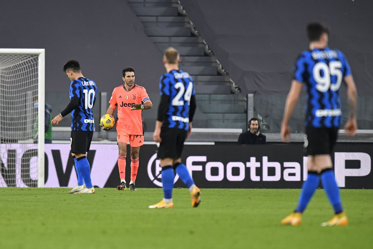gianluigibuffon's tweet photo. Anche stasera tutti TOP! 😄 E si va in finale! 

#JuveInter #CoppaItalia https://t.co/s71mKhFeHt