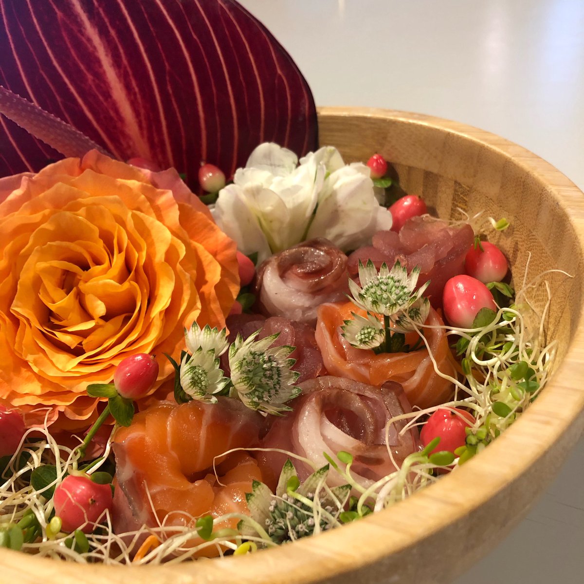 Screaming Tuna Sushi tweet media