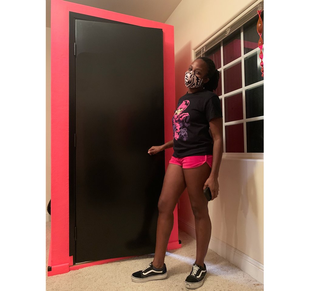 LAvocalbooths's tweet photo. We're back with another LAVB 𝐅𝐄𝐀𝐓𝐔𝐑𝐄𝐃 𝐀𝐑𝐓𝐈𝐒𝐓‼ Ashley is a working #voiceover artist &amp; proud owner of a hot pink 4'x4' #LAVocalBooth! Thanks for spreading the love, we're so happy you find joy in your #booth. 😊✨ @VocalAssassinVO 

https://t.co/J6OYy2DqOq https://t.co/bwH9TO6fNB