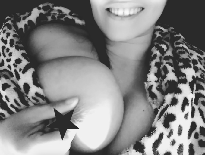 Uncensored version 👉 https://t.co/mGFnHgH2Ir  #milf #nakedmilf #bigboobs https://t.co/Bt9Cjb3YZD<a href="/tag/milf"class="tags">#milf</a><a href="/tag/bigboobs"class="tags"><span>#bigboobs</span></a><a href="/tag/nakedmilf"class="tags"><span>#nakedmilf</span></a>