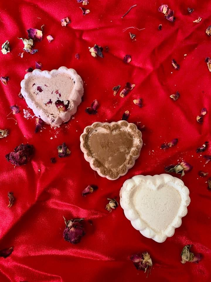 AtaraxiaAf's tweet photo. Valentine’s products are here!!!! https://t.co/wto1UGEifV you can look at prices and products on Etsy but can also purchase through here!! ♥️ https://t.co/f52likkCsz