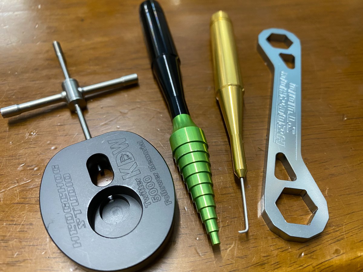 かけづか クラッチ屋kdw代表 トラストレンチやベアリングチェックツールpro ハンドルノブキャップリムーバーにスプールベアリングリムーバーtype Rなど Hedgehog Studio製リールメンテナンス専用ツールはkdwで作ってるのですが 本来oem品なのでうちが勝手