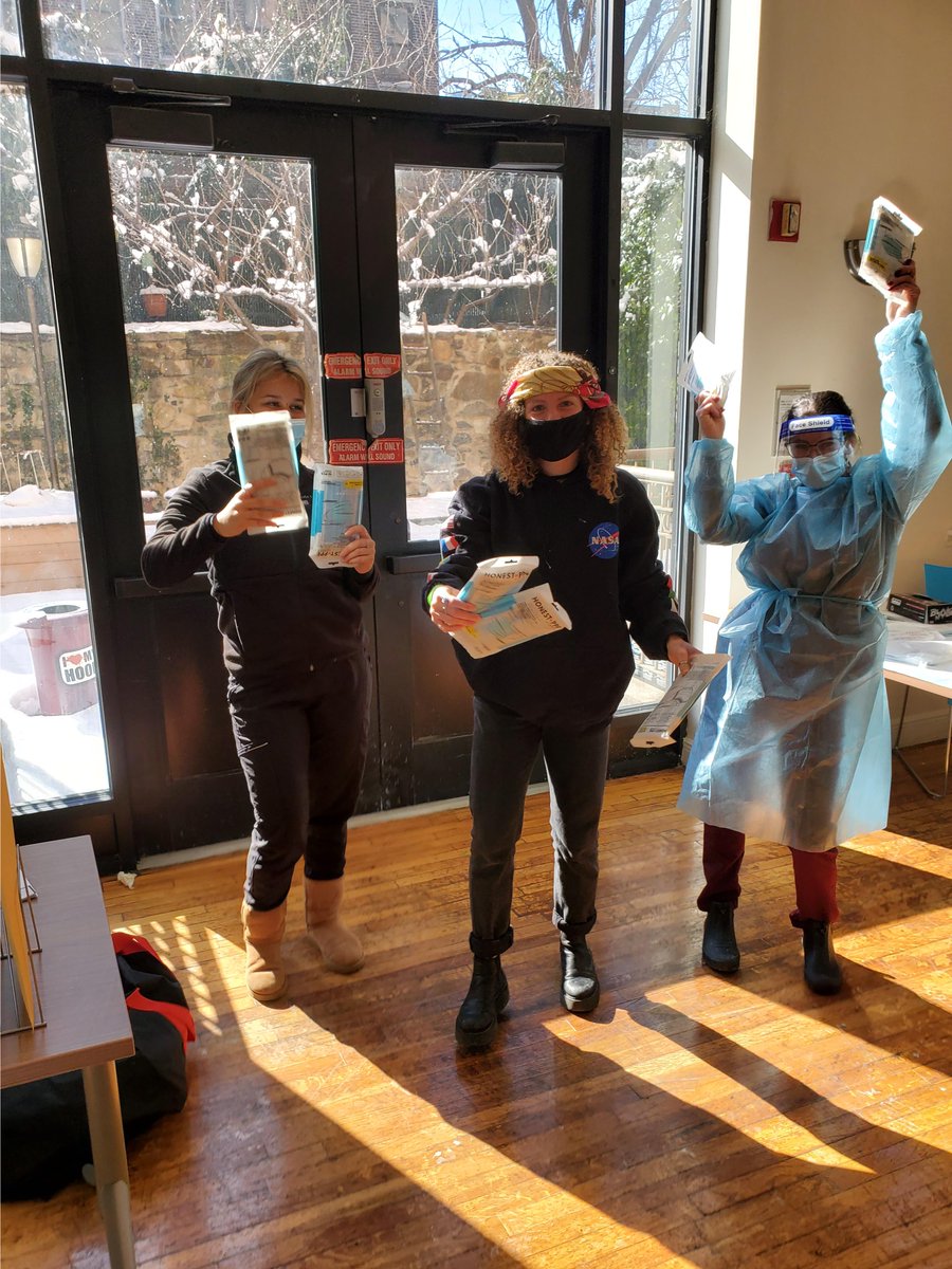 CutRedTape4Hero's tweet photo. Thanks to @shahzil of @WellBeforeHQ, whose donation of masks went to @housingworks Mobile COVID testing program at @door_nyc, a supportive center for at-risk youth. Thanks for donating PPE to Cut Red Tape 4 Heroes for our citywide distributions of PPE! https://t.co/WM3uFZe1wr
