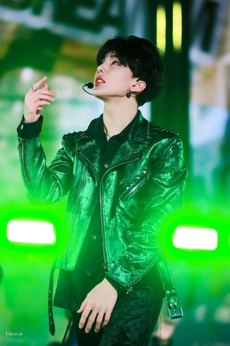 jisung as envy- possible fight scenes with greed and pride- dance breaks for said fight scenes- jisung might not be a mc but he would always be present/observing like sloth- envy still has a lot of power within the sins- jisung actor moments- this fit returning